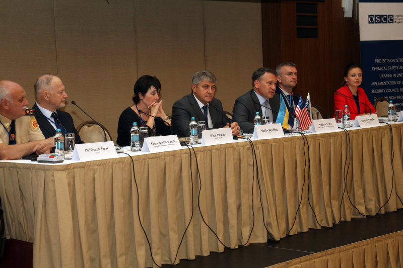 ДСНС та ОБСЄ обговорили контроль аварій, пов'язаних з небезпечними речовинами